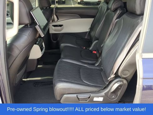 Used 2022 Kia Carnival LX FWD image 34