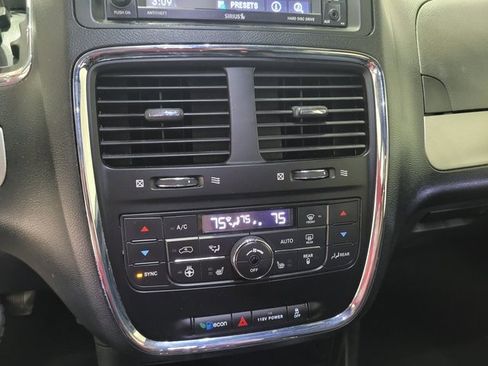 Used 2019 Dodge Grand Caravan GT image 37