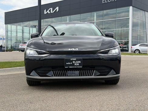 Used 2023 Kia EV6 Wind w/ Wind Technology Package AWD/4WD image 2