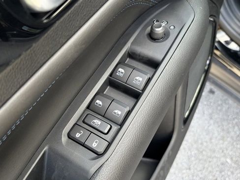 New 2026 Jeep Compass Latitude image 13