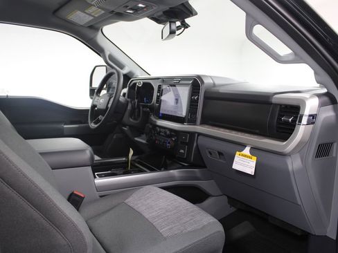 New 2026 Ford F250 XLT w/ XLT Premium Package image 31