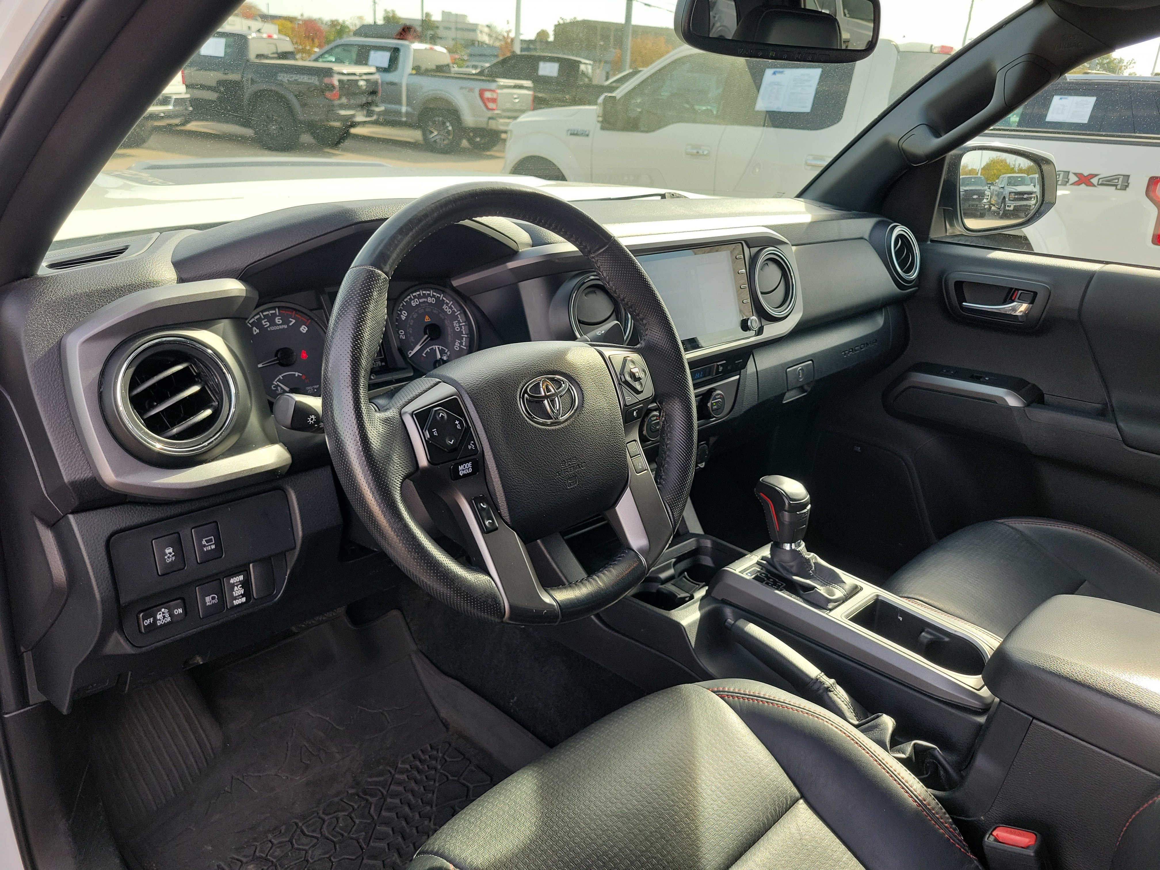 Used 2023 Toyota Tacoma TRD Pro AWD/4WD image 17
