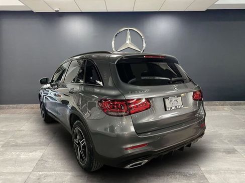 Certified 2022 Mercedes-Benz GLC 300 4MATIC image 4