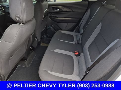 Used 2024 Chevrolet TrailBlazer LS w/ LS Convenience Package FWD image 30