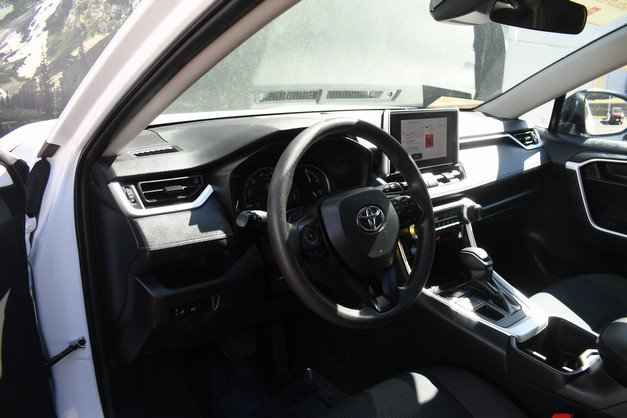Used 2024 Toyota RAV4 LE AWD/4WD image 14