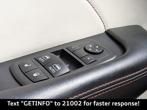 Used 2015 Dodge Challenger R/T Plus image 27