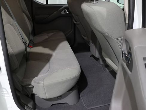 Certified 2019 Nissan Frontier SV AWD/4WD image 12