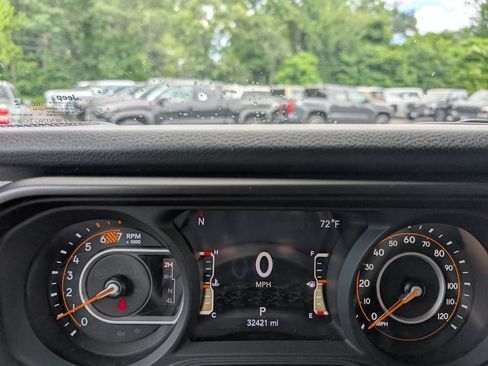 Used 2024 Jeep Wrangler Sport AWD/4WD image 20