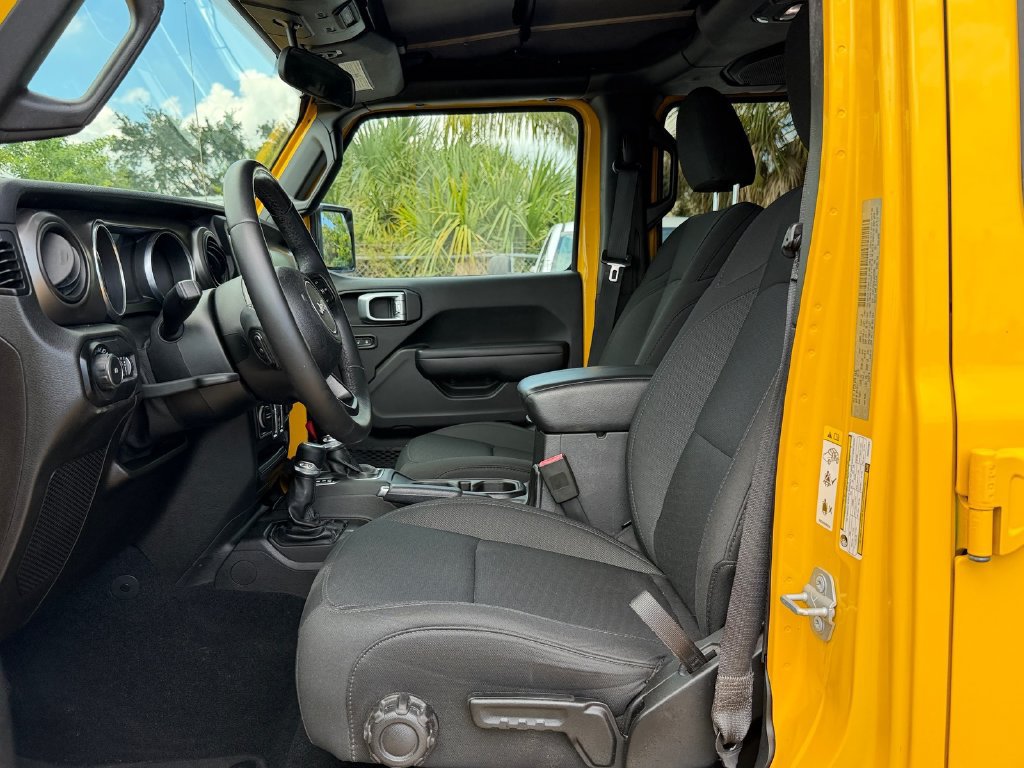 Used 2018 Jeep Wrangler Unlimited Sport S AWD/4WD image 10
