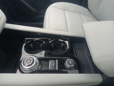 New 2026 Ford Explorer Platinum w/ LUX Leather Package image 32