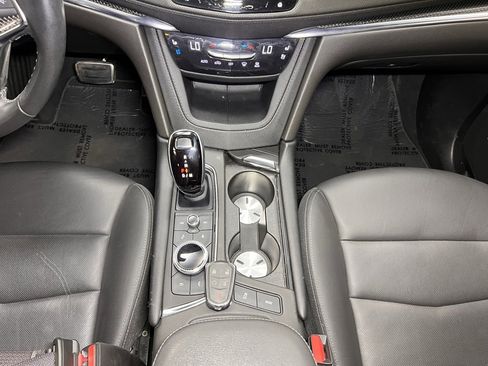 Used 2022 Cadillac XT5 Sportv w/ LPO, ONYX Package image 21