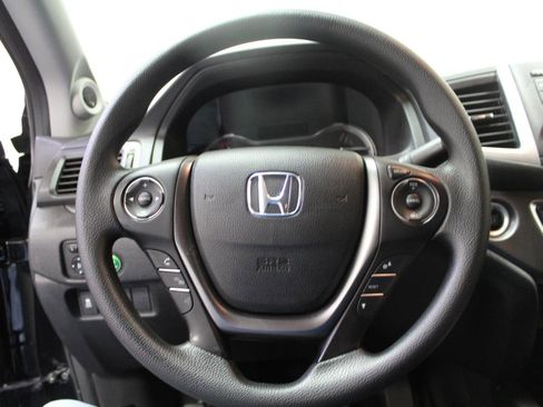 Used 2017 Honda Ridgeline Sport image 8