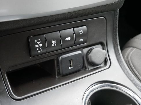 Used 2015 GMC Acadia SLE AWD/4WD image 27
