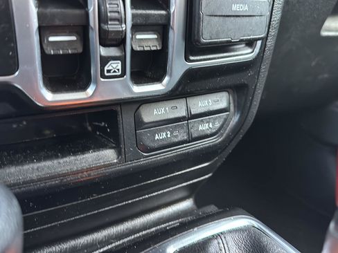 Used 2022 Jeep Gladiator Sport image 24