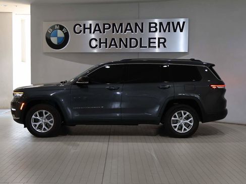 Used 2021 Jeep Grand Cherokee L Limited AWD/4WD image 3