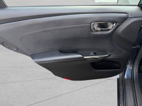 Used 2016 Toyota Avalon Touring FWD image 29
