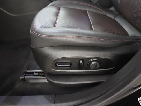 Used 2021 Chevrolet Blazer RS image 30