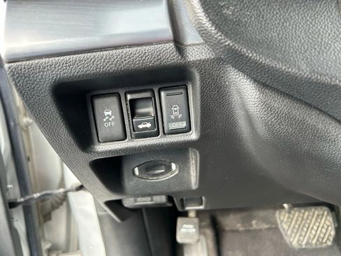 Used 2012 INFINITI G37 Journey w/ Premium Pkg image 25