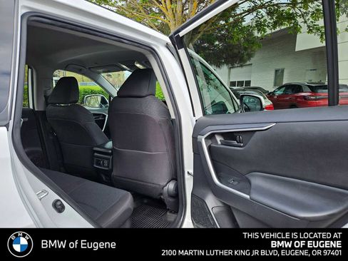Used 2024 Toyota RAV4 LE AWD/4WD image 14