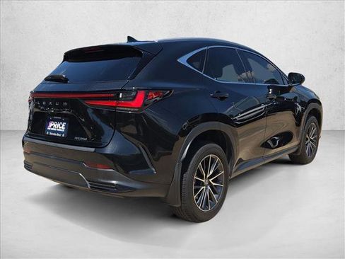 Used 2024 Lexus NX 250 FWD w/ Towing Package (2000 Lbs) image 5