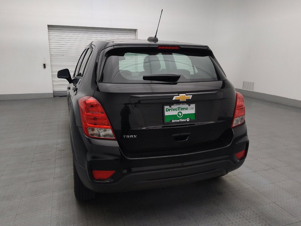 Used 2020 Chevrolet Trax LS w/ LPO, Cargo Package FWD image 6