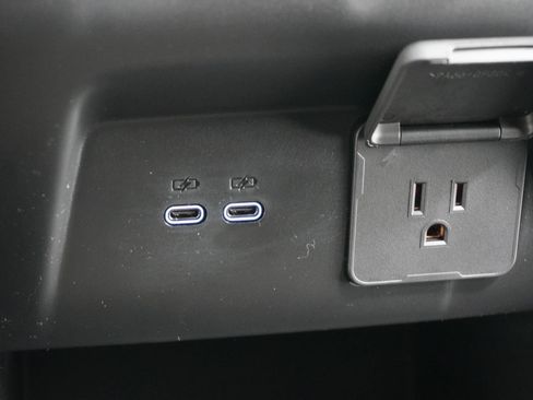 New 2026 Chevrolet Traverse LT w/ Driver Confidence Package image 40