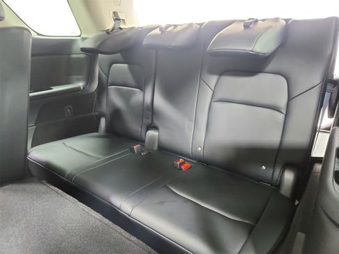 Used 2024 Nissan Pathfinder Platinum w/ Lighting Package (N93) image 38