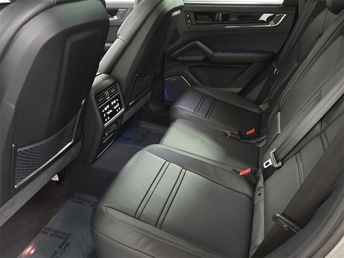 Used 2025 Porsche Cayenne GTS image 24