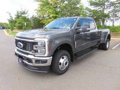 New 2026 Ford F350 Lariat w/ Lariat Ultimate Package AWD/4WD image 3
