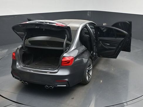 Used 2018 BMW M3 RWD image 29
