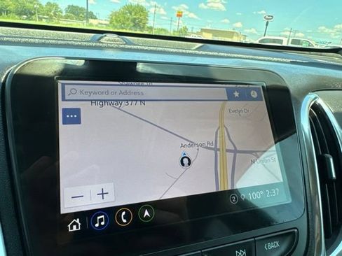 Used 2024 Chevrolet Equinox LT FWD image 3