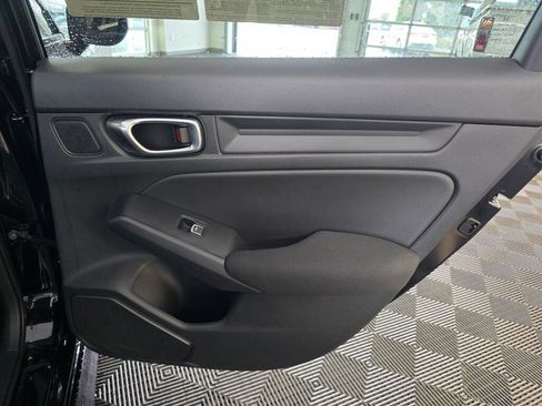 Used 2025 Honda Civic Sport image 40