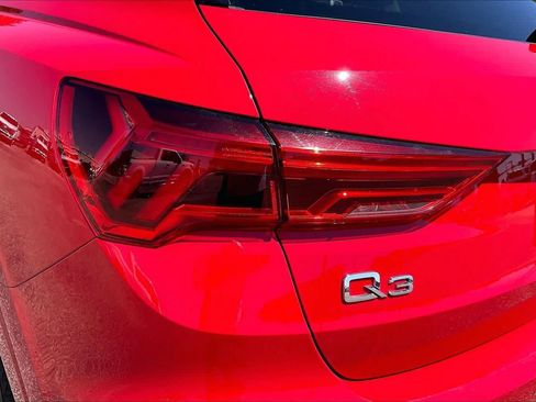Used 2024 Audi Q3 2.0T Premium AWD/4WD image 29