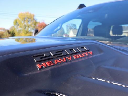 Used 2025 RAM 2500 Laramie w/ Night Edition image 9