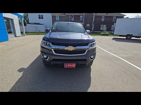 Used 2017 Chevrolet Colorado LT w/ Luxury Package, Chrome AWD/4WD image 3