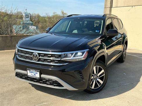 Used 2021 Volkswagen Atlas SE image 2