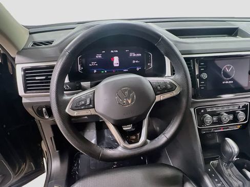 Used 2021 Volkswagen Atlas SEL R-Line FWD image 11