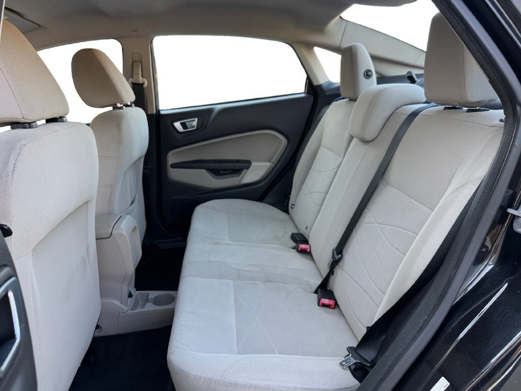 Used 2014 Ford Fiesta SE w/ Comfort Package FWD image 19