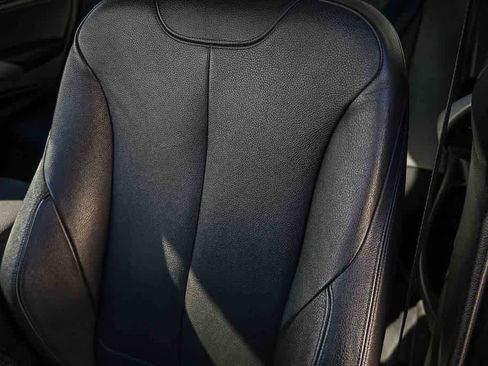 Used 2016 BMW 335i Gran Turismo xDrive 335i xDrive image 28