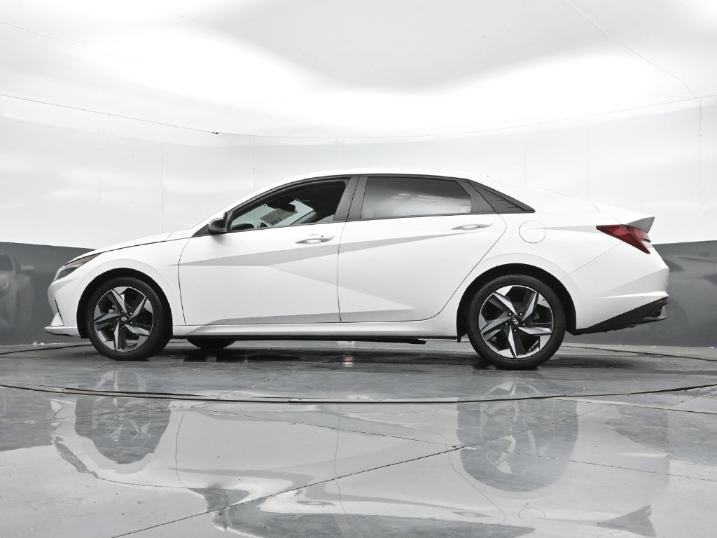 Used 2023 Hyundai Elantra SEL w/ Convenience Package FWD image 45