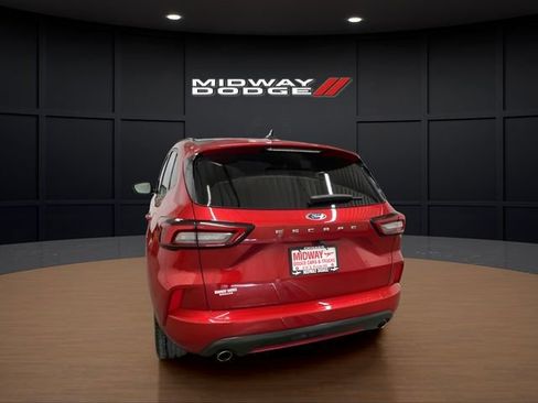 Used 2024 Ford Escape ST-Line image 6