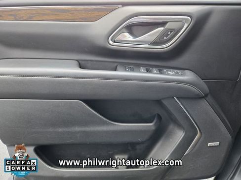 Used 2023 Chevrolet Suburban Premier image 30