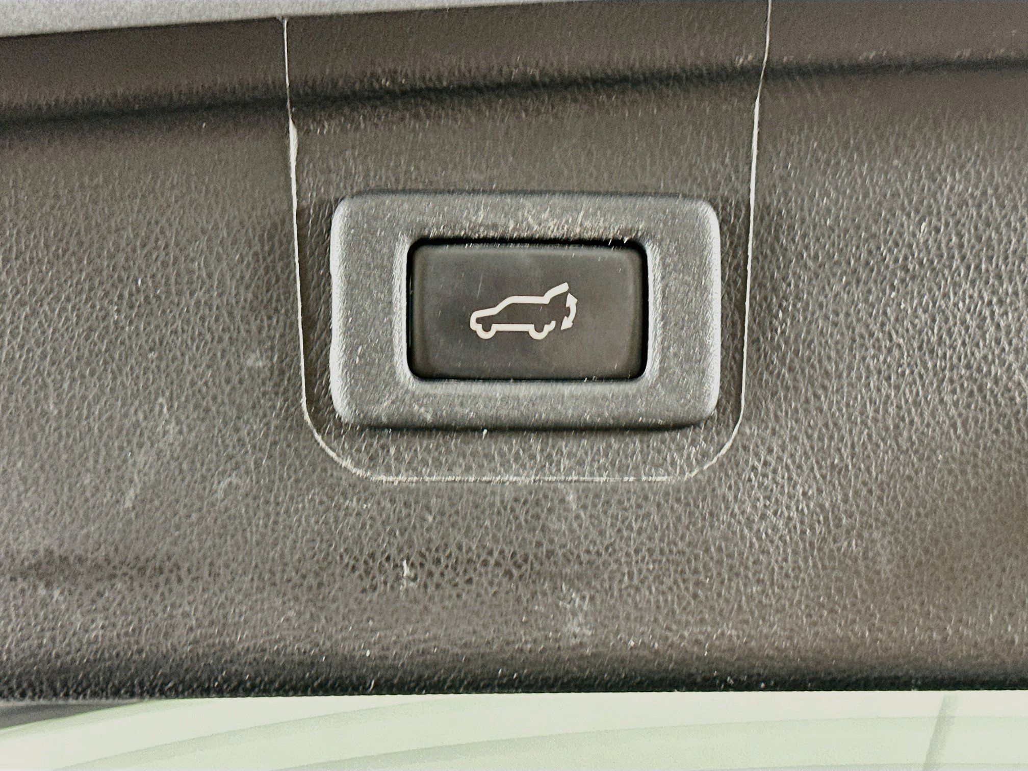 Used 2018 Subaru Outback 2.5i Limited AWD/4WD image 30
