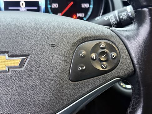 Used 2019 Chevrolet Impala Premier image 17