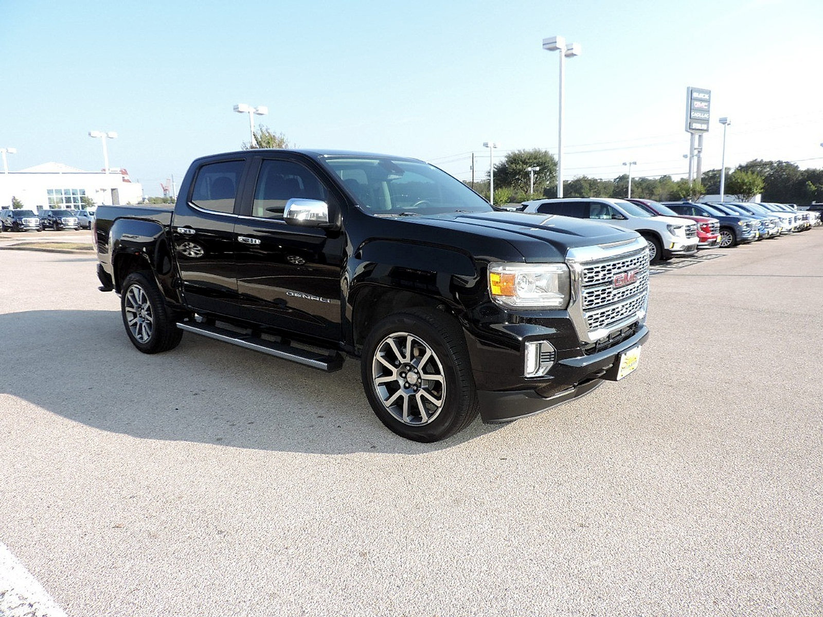 Used 2021 GMC Canyon Denali AWD/4WD image 3