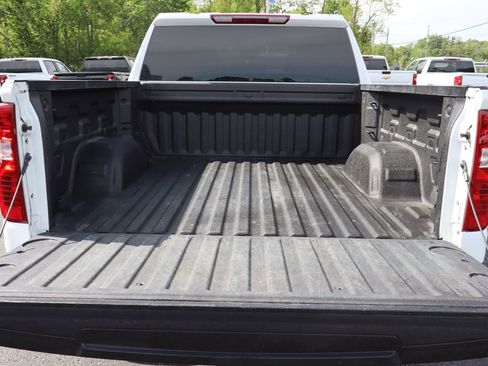 Used 2022 Chevrolet Silverado 1500 Custom Trail Boss w/ LPO, Dark Essentials Package AWD/4WD image 28