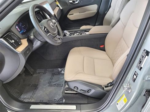 New 2026 Volvo XC60 B5 Plus w/ Protection Package Premier image 9