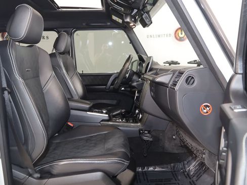 Used 2017 Mercedes-Benz G 550 Squared image 13