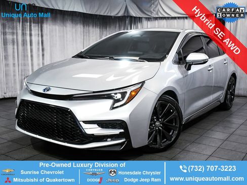 Used 2023 Toyota Corolla SE AWD/4WD image 1