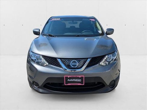 Used 2018 Nissan Rogue Sport S w/ S Appearance Package image 2